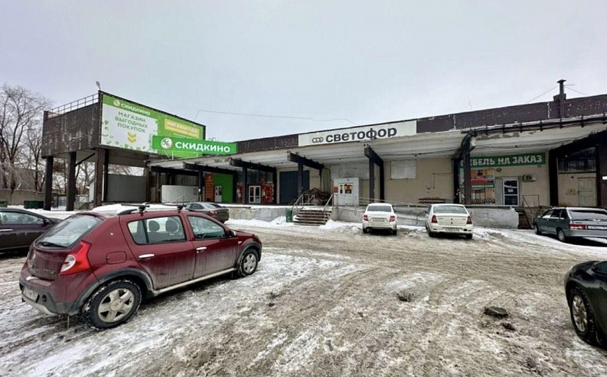  Торговое помещение, 358 м² фото