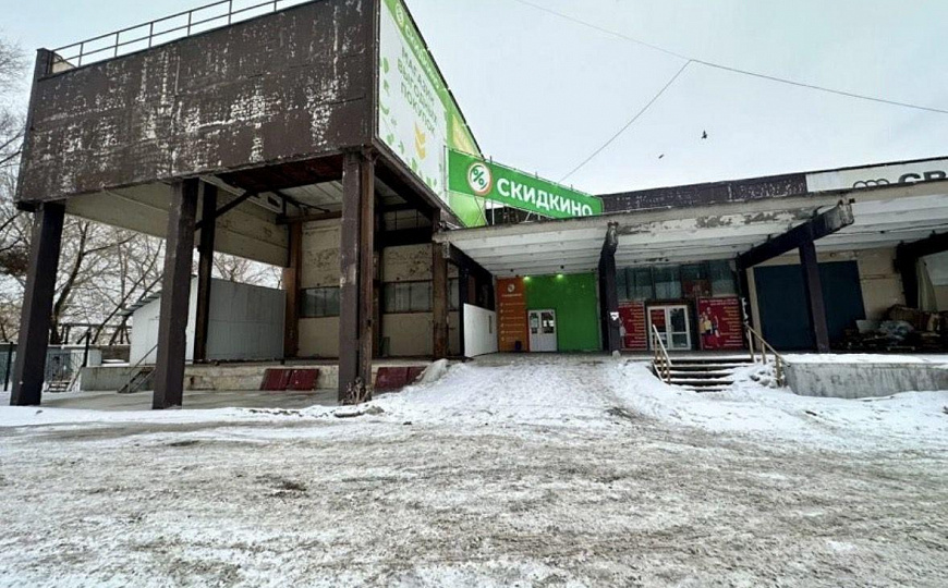  Торговое помещение, 358 м² фото