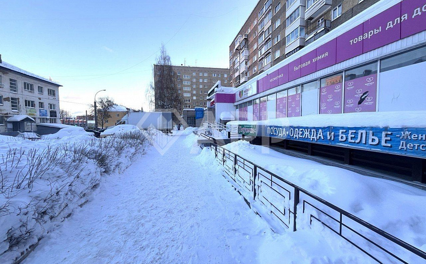 Продаётся 558м² торгово-офисных площадей, частично с арендаторами фото