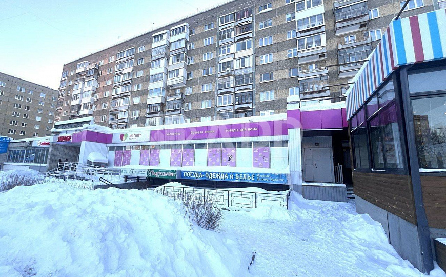 Продаётся 558м² торгово-офисных площадей, частично с арендаторами фото