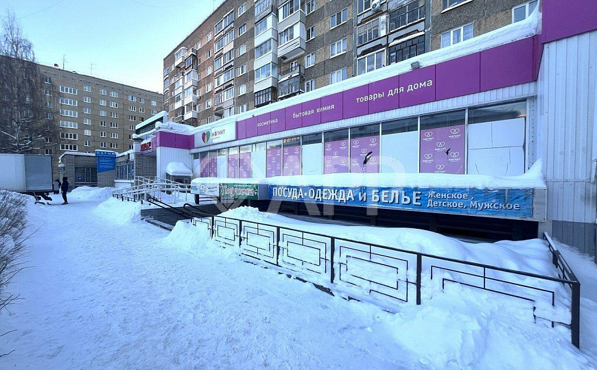 Продаётся 558м² торгово-офисных площадей, частично с арендаторами фото