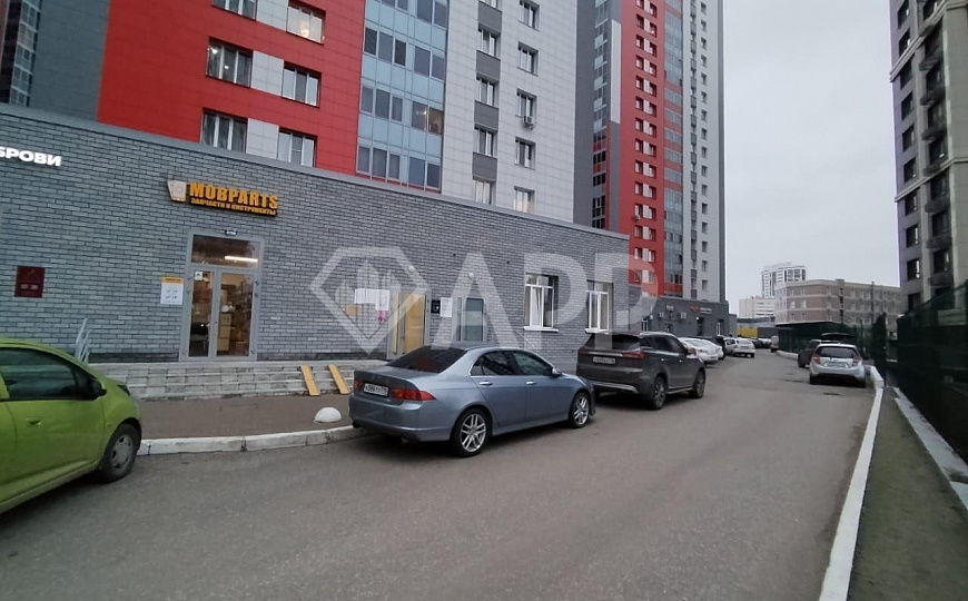 Помещение свободного назначения, 23 м2, с окном и мокрой точкой  фото