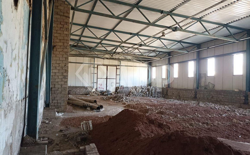 Продается трёхэтажное здание фото