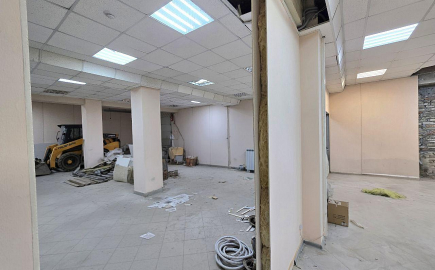 Офисно-торговое помещение, 356 м2 фото