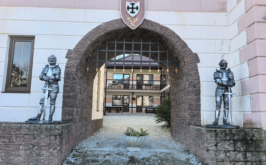 Продаю гостиничный комплекс в Абрау-Дюрсо фото