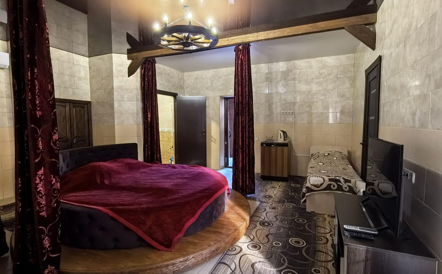 Продаю гостиничный комплекс в Абрау-Дюрсо фото