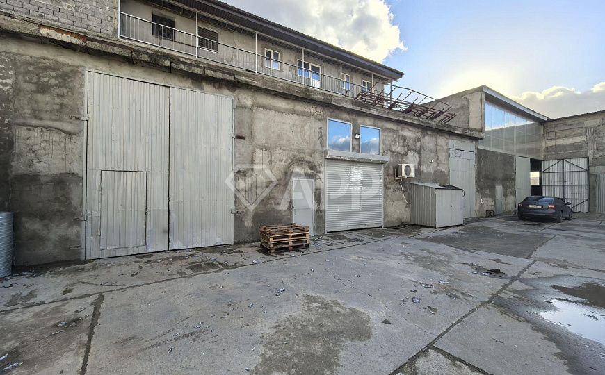 Продаю базу со складами и офисом, 4 200 м² фото