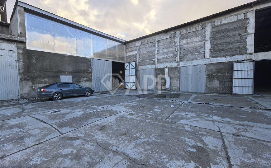 Продаю базу со складами и офисом, 4 200 м² фото