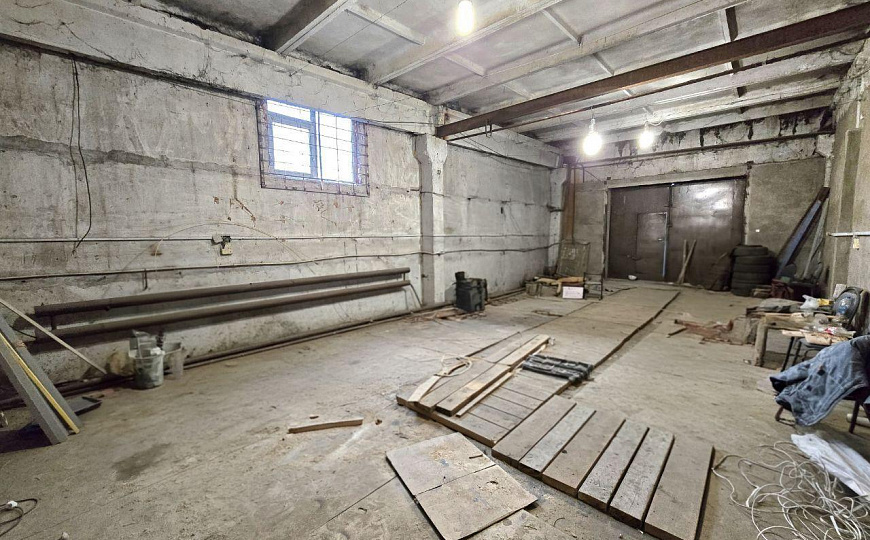 Тёплый склад с ямой, 258 м2 фото