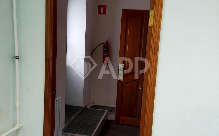 Сдаю блок офис с парковкой фото