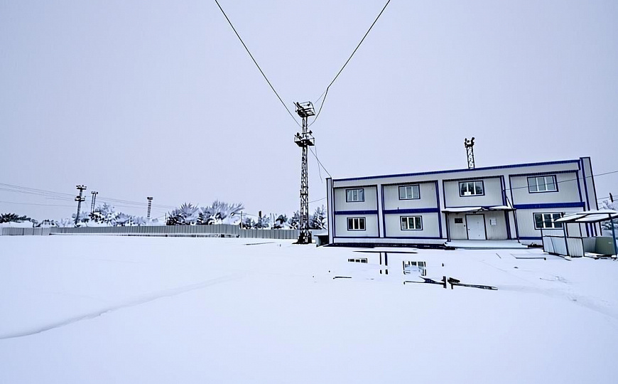 База 800 м2  с ж/д веткой на участке 1,1 га  фото