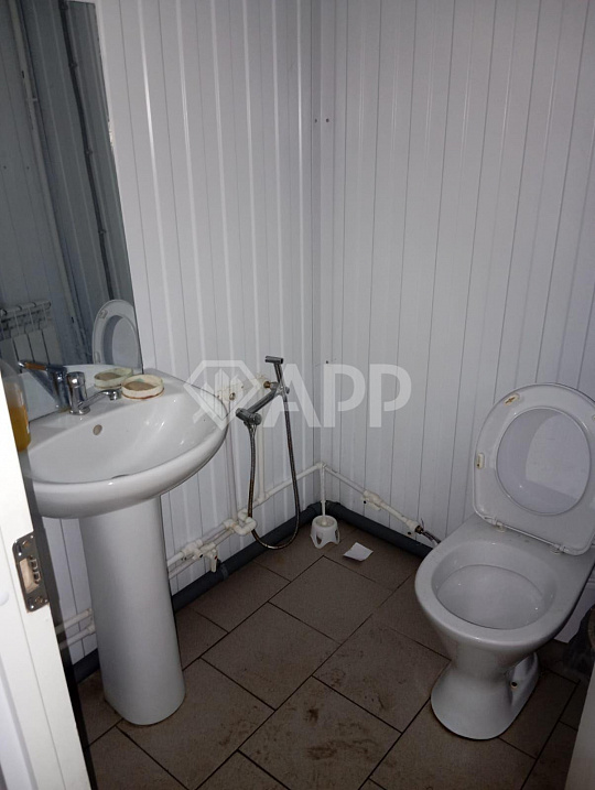 Продается здание свободного назначения фото