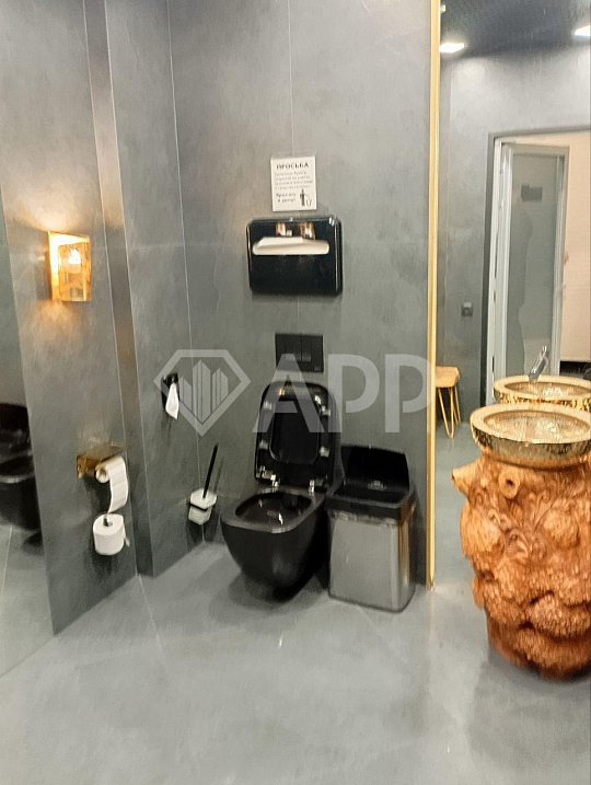 Укомплектованные офисы от 30м2 с парковкой  в центре фото