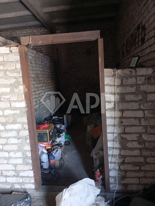 Продажа произв.-складского здания и  участка, ж/д ветка. фото