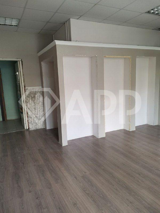 Сдам торговое помещение, 29 м² фото