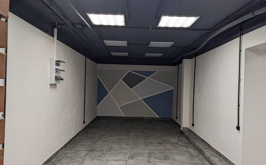 Помещение 186 м² под офис, салон, услуги. фото