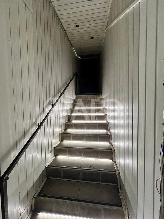 Сдам помещение свободного назначения, 244 м² фото