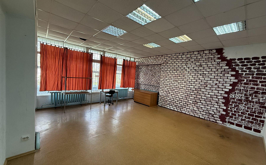 Сдам торговое помещение, 38,4 м² фото