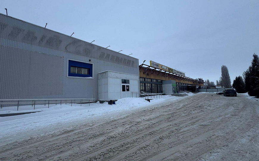 Сдается торговое помещение в ТЦ 5 Элемент фото