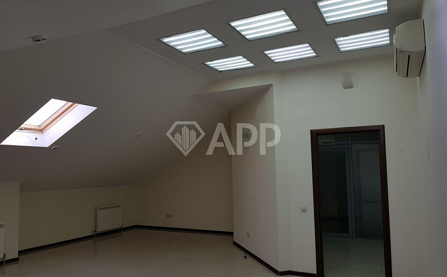 Сдаю офисы с ремонтом центр от 50-220 м² фото