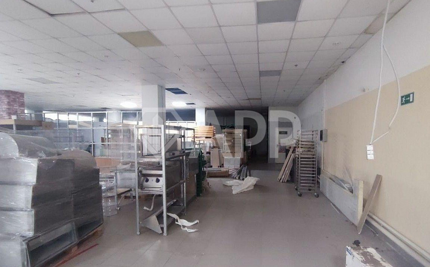 Бизнес-центр/офисный центр, 700 м² фото