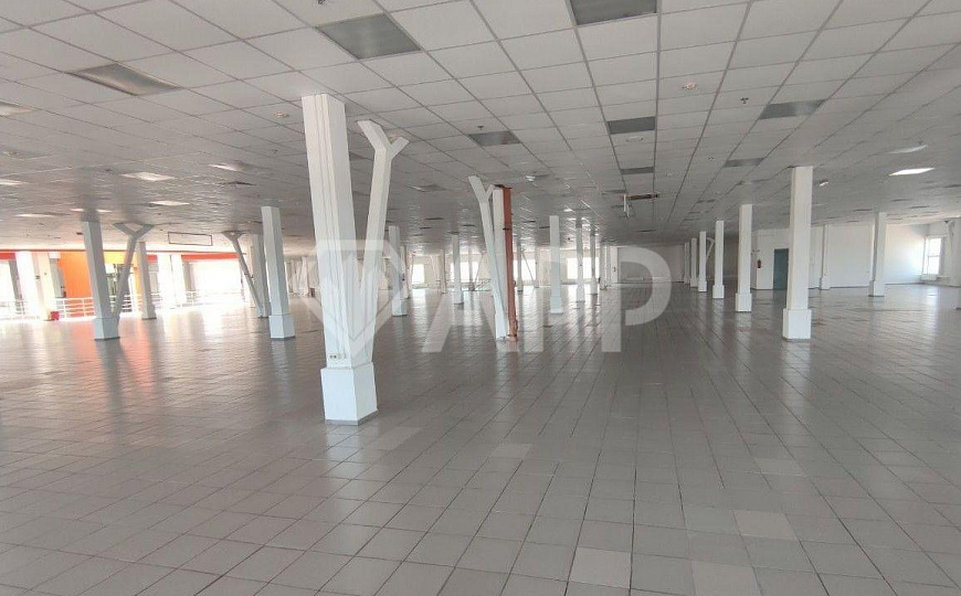 Бизнес-центр/офисный центр, 700 м² фото