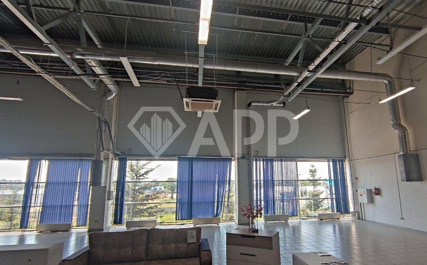 Бизнес-центр/офисный центр, 700 м² фото