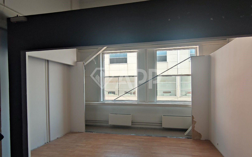 Бизнес-центр/офисный центр, 700 м² фото