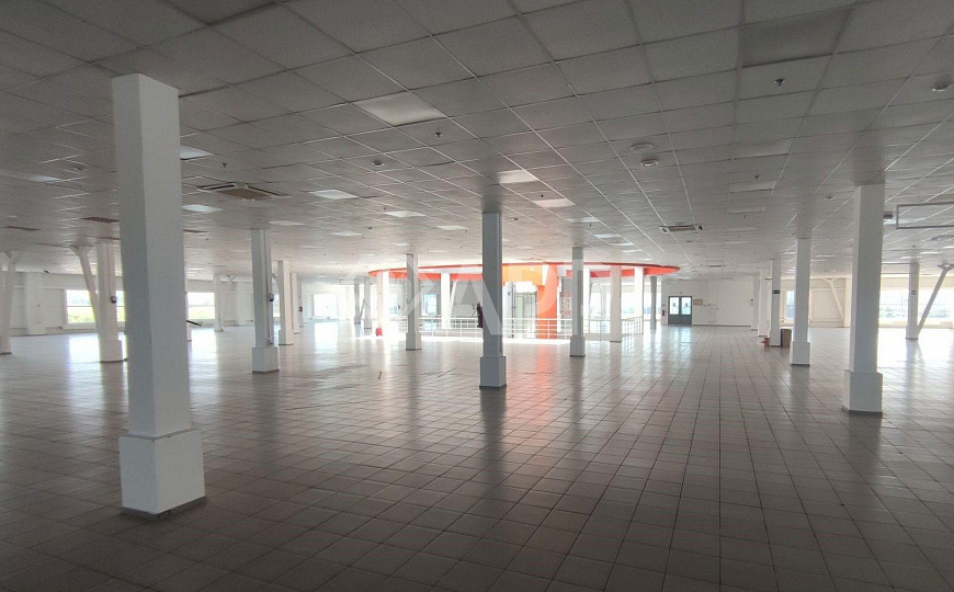 Бизнес-центр/офисный центр, 700 м² фото