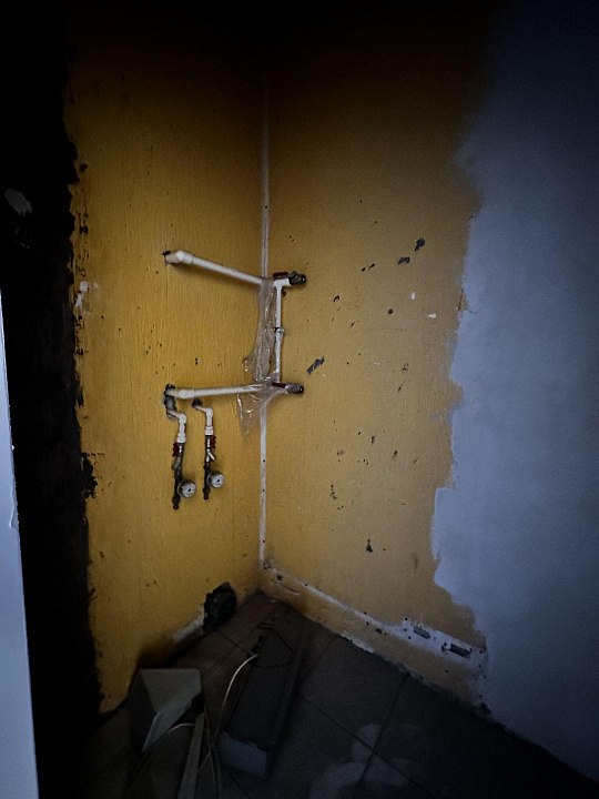 Продажа здания 5164.9 м2 с земельным участком 2328 м2  на 1 линии ул.Антонова-Овсеенко фото