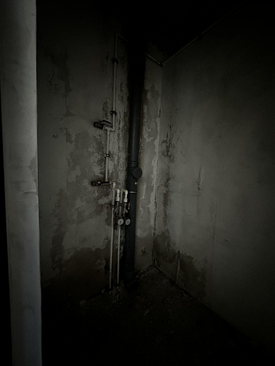 Продажа здания 5164.9 м2 с земельным участком 2328 м2  на 1 линии ул.Антонова-Овсеенко фото