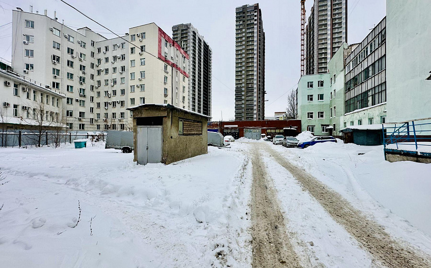 Продажа здания 5164.9 м2 с земельным участком 2328 м2  на 1 линии ул.Антонова-Овсеенко фото