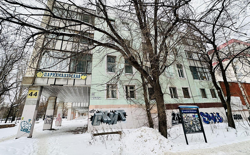 Продажа здания 5164.9 м2 с земельным участком 2328 м2  на 1 линии ул.Антонова-Овсеенко фото