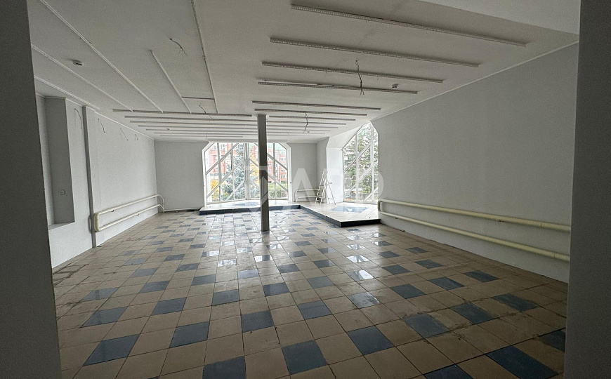 Помещение свободного назначения  фото