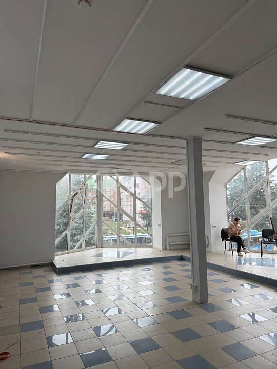 Помещение свободного назначения  фото