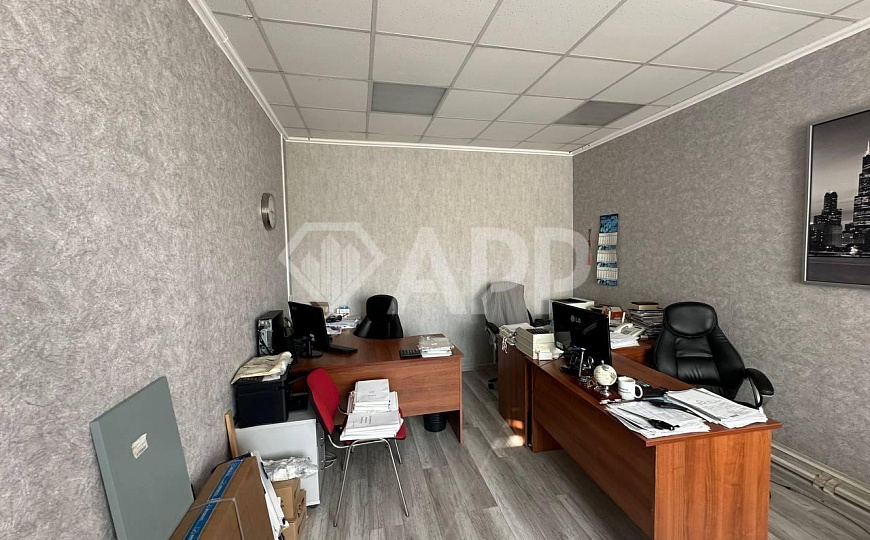 Помещение под магазин или офис на высоком автомобильном трафике, 158,4м² фото