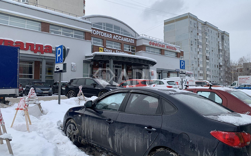 Сдам торговое помещение фото