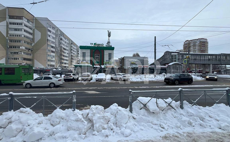 Помещение на трафике 1 линия рядом с Мегой фото