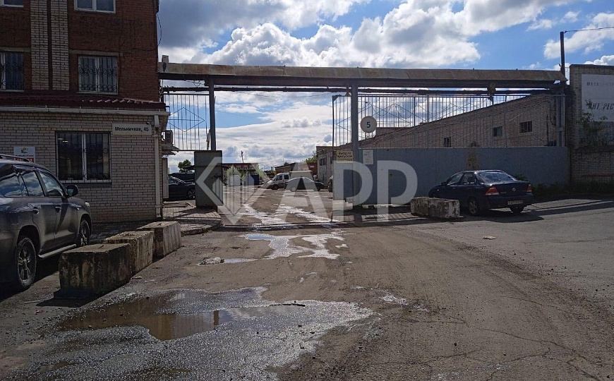 Бокс с воротами 4м фото