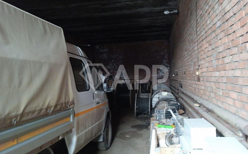 Бокс с воротами 4м фото