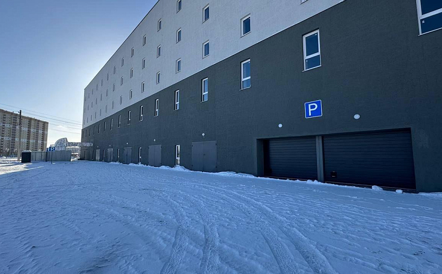 Цоколь в паркинге  2 500 м² фото