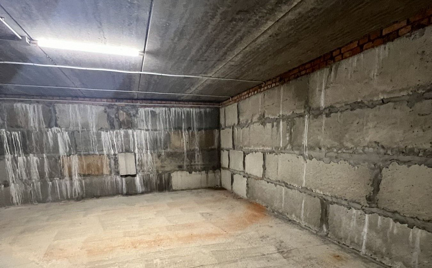 Цоколь в паркинге  2 500 м² фото