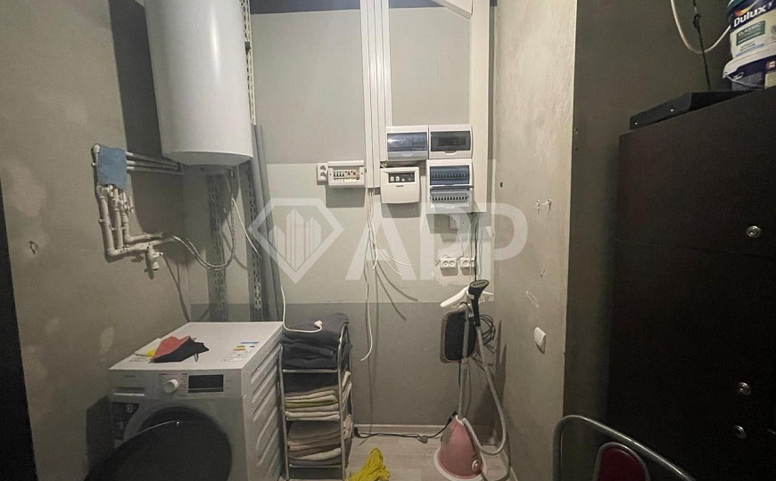 Помещение в центре с панорамнами окнами. фото