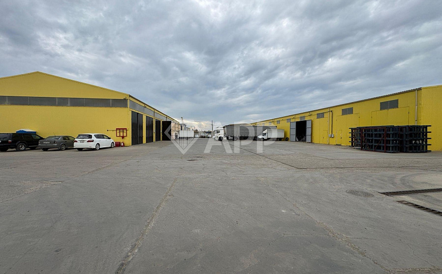 Сдам складское помещение, 2 000 м² фото