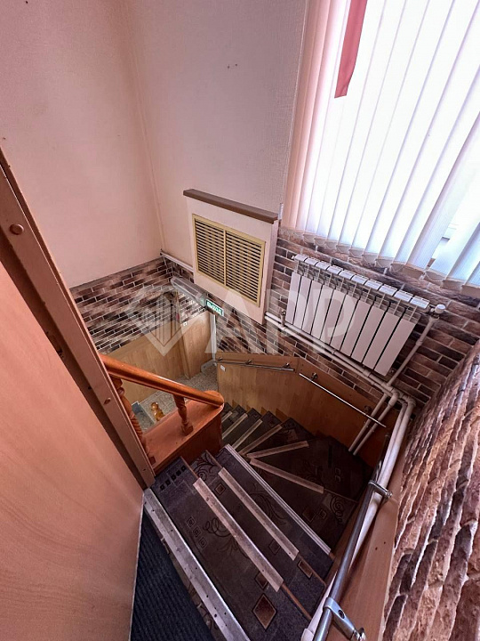 Помещение свободного назначения 375м² в центре города фото