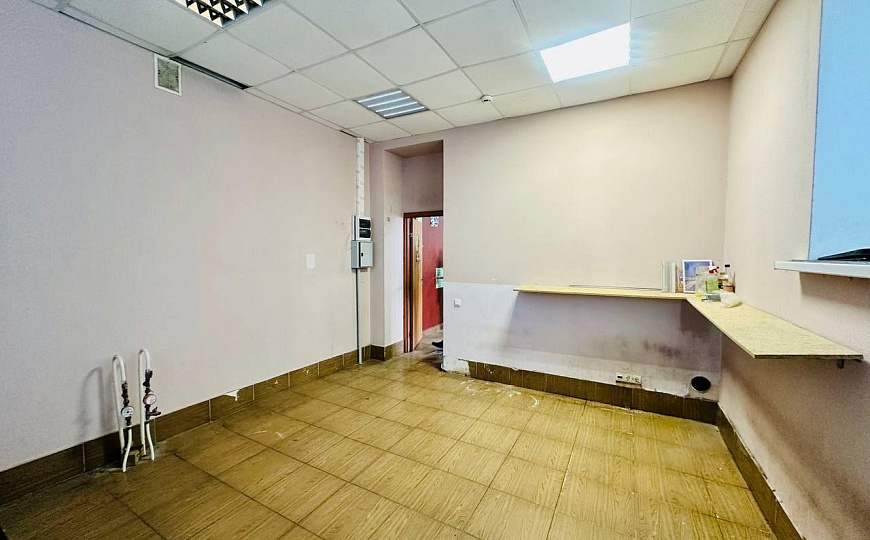 Аренда помещения 78,5 кв. м у Космопорта фото