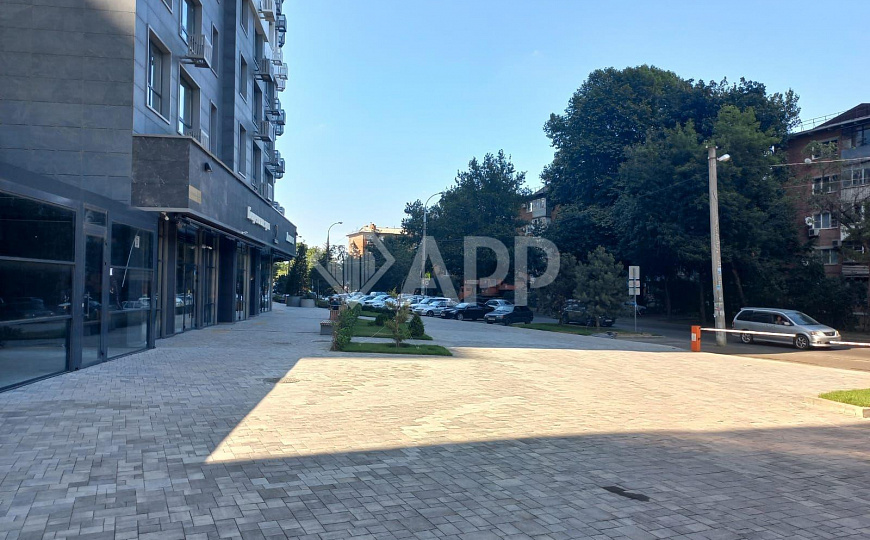 Сдаю торговое помещение, 76,3 м² фото