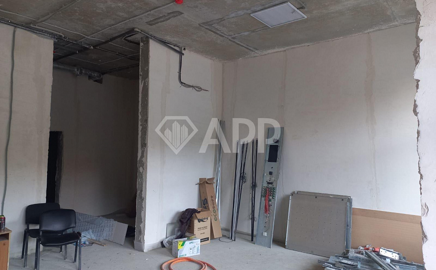 Сдаю торговое помещение, 76,3 м² фото