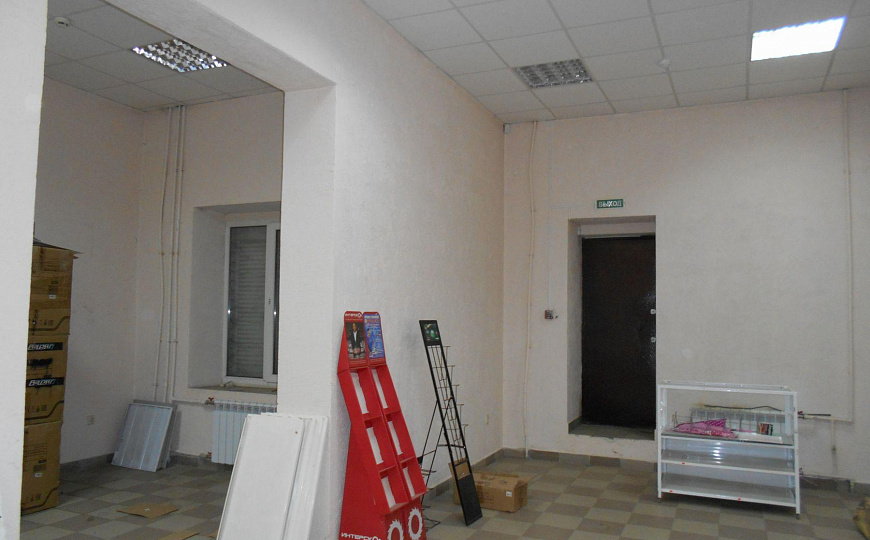Торговое помещение 259,9 м2 фото