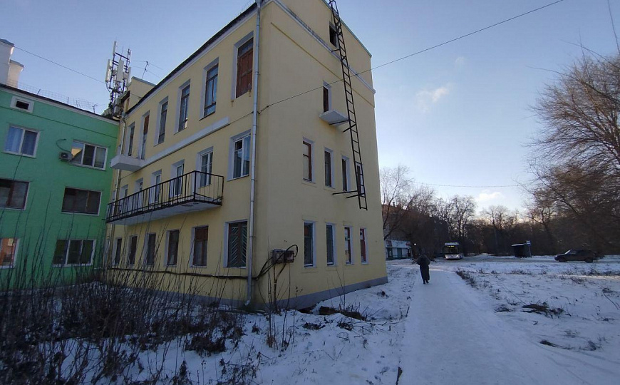  Здание свободного назначения фото